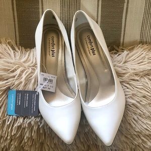 NWT Payless Comfort Plus White Pump 7.5 Medium
